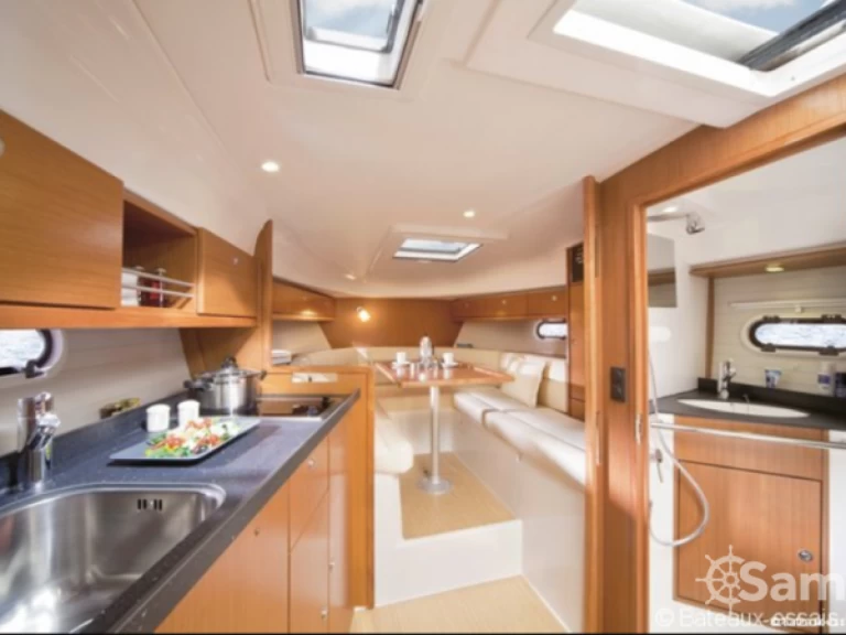 Motorová loď k pronájmu v Mandelieu-la-Napoule za nejlepší cenu