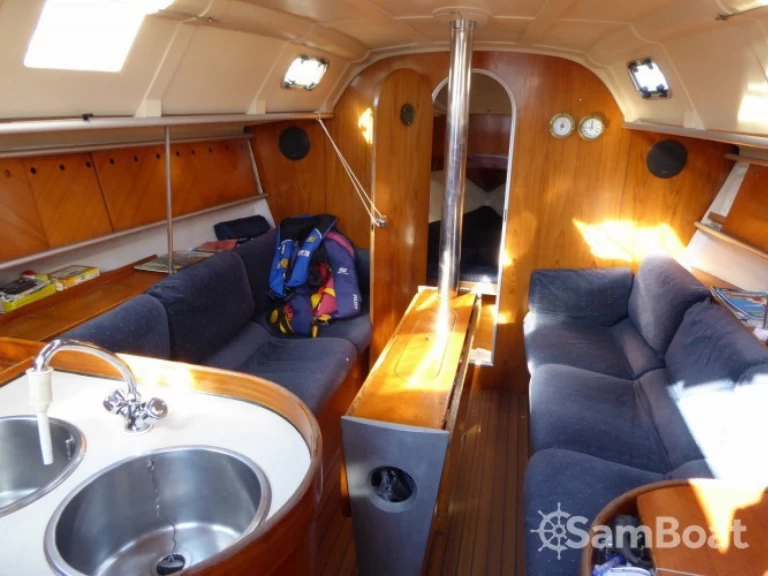 Pronajmout si Bénéteau First 35 S5 v La Rochelle