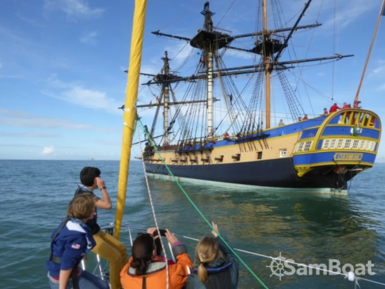 Bénéteau First 35 S5 jednotlivci a charterové společnosti v La Rochelle