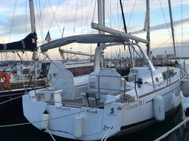 Pronájem Plachetnice v Sète -Bénéteau Oceanis 38.1