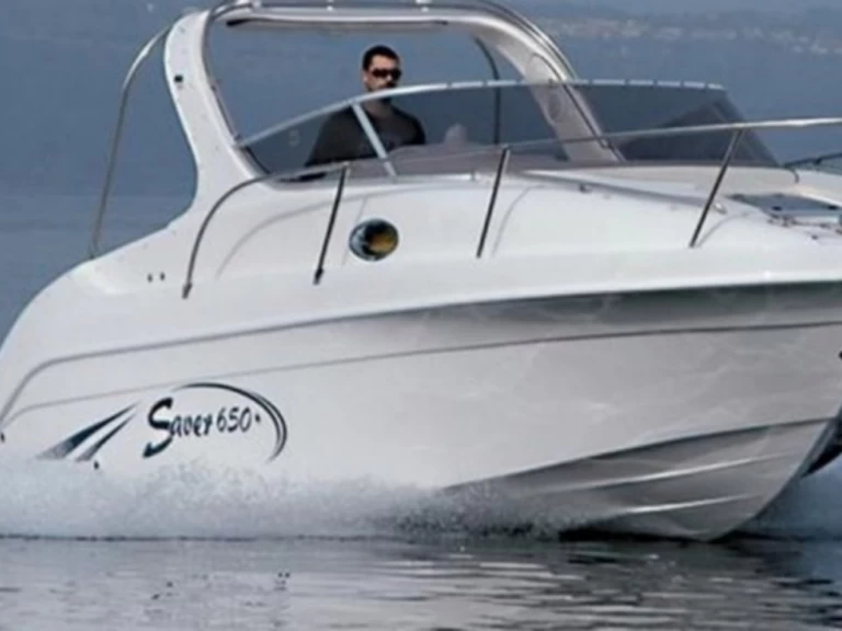 Saver Saver 650 Cabin jednotlivci a charterové společnosti v Ajaccio