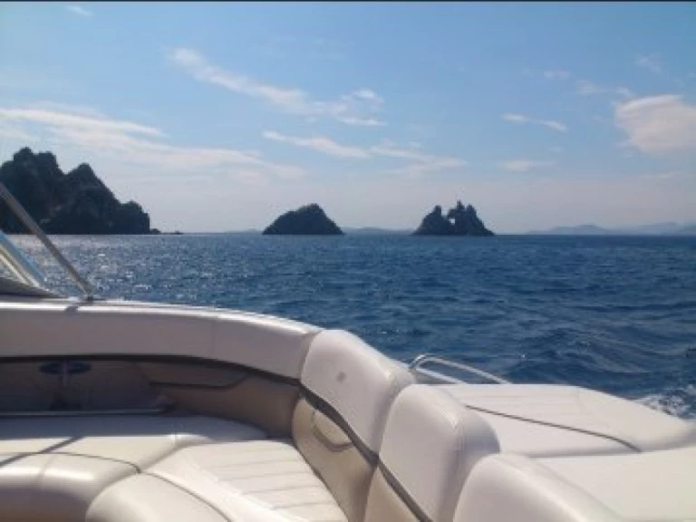 Four Winns Horizon jednotlivci a charterové společnosti v Le Bourget-du-Lac