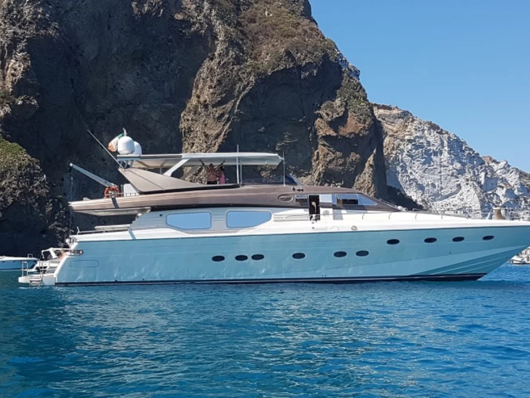 Pronájem Jachta Posillipo-Rizzardi s licencí