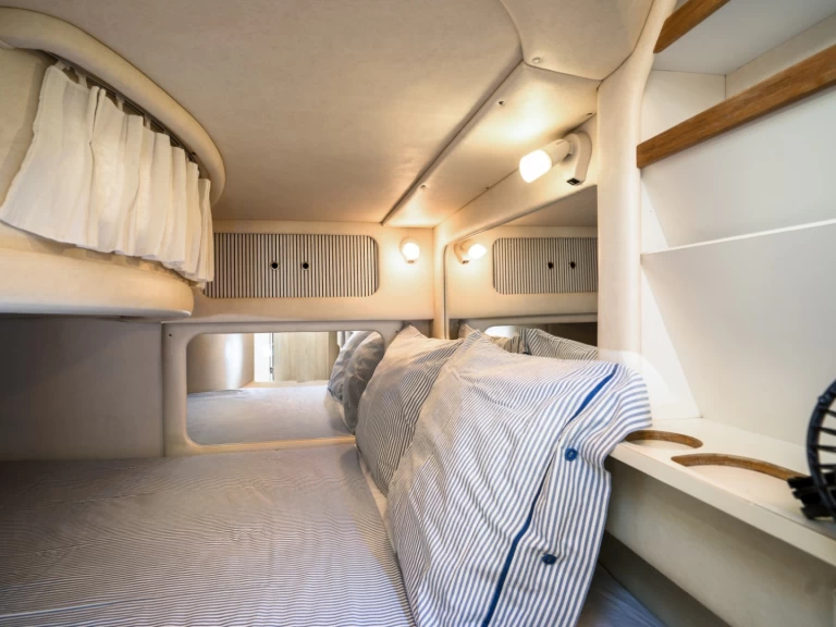 Pronájem Motorová loď Sea Ray s licencí