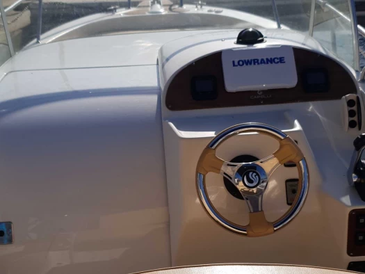 Pronájem Polotuhá loď Capelli s licencí