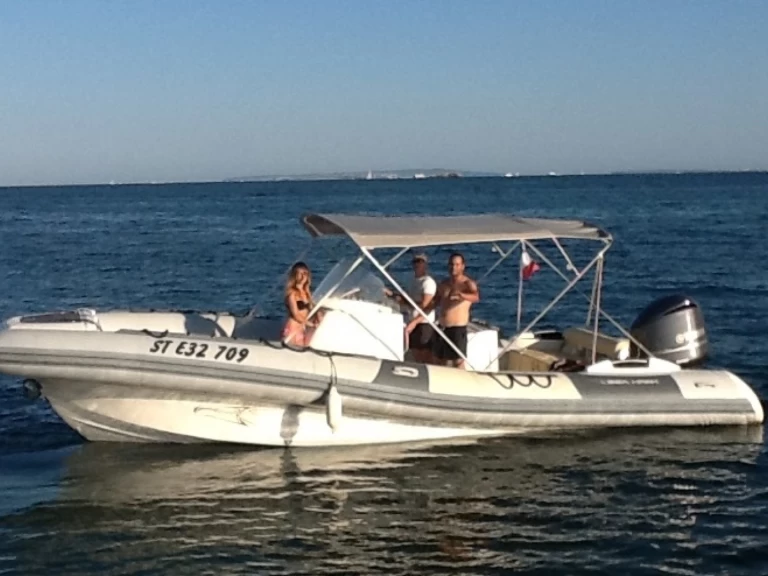 Pronájem Polotuhá loď Kelt s licencí