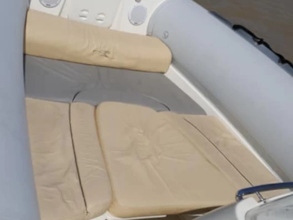 Pronajmout si Kelt Sea Hawk 285 v Palavas-les-Flots