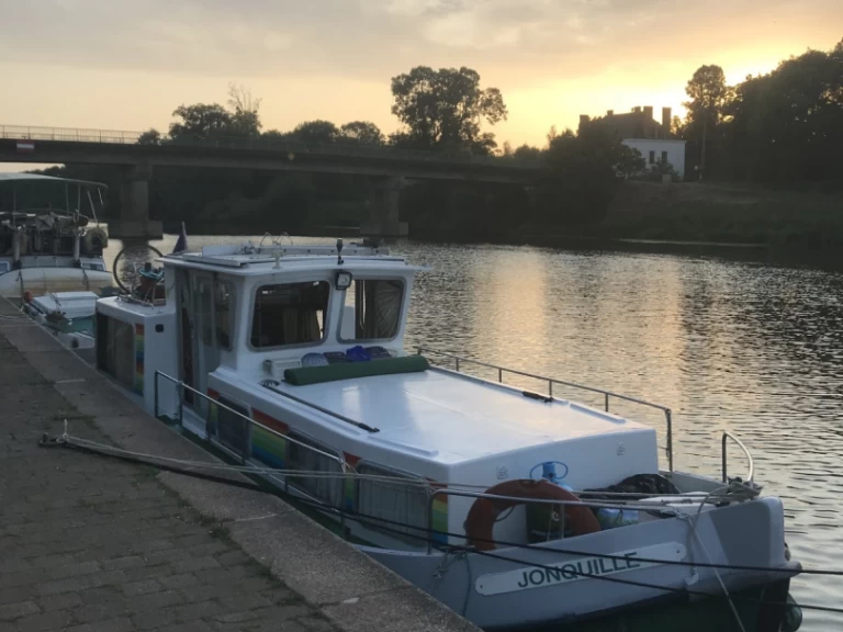 Pronájem jachty v La Vicomté-sur-Rance -Locaboat Penichette 930 na Samboatu
