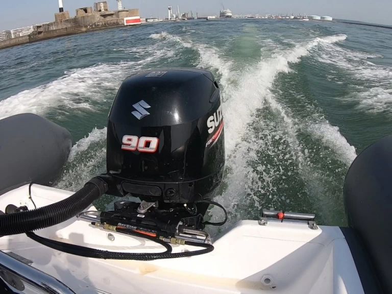 Falcon 575 SR jednotlivci a charterové společnosti v Le Havre