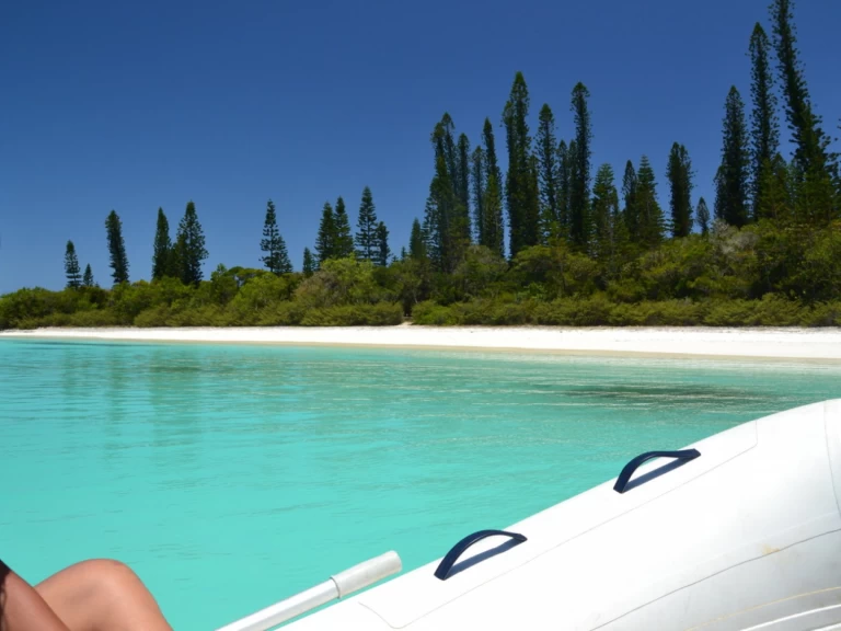 Katamarán k pronájmu v Nouméa za nejlepší cenu