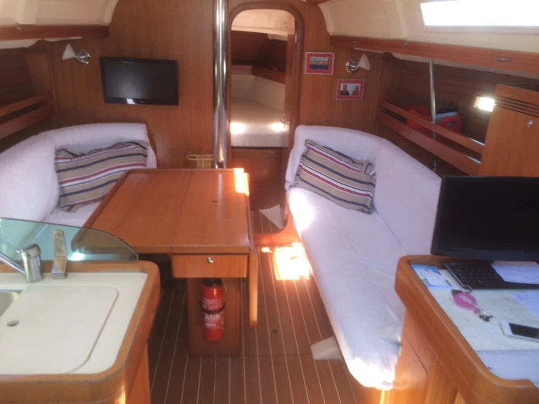 Dufour Dufour 34 Performance jednotlivci a charterové společnosti v La Rochelle