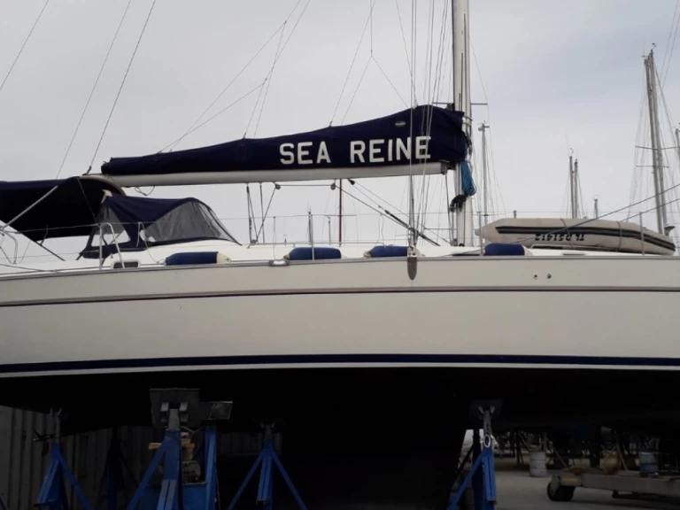 Pronajmout si Bénéteau Cyclades 434 v Six-Fours-les-Plages