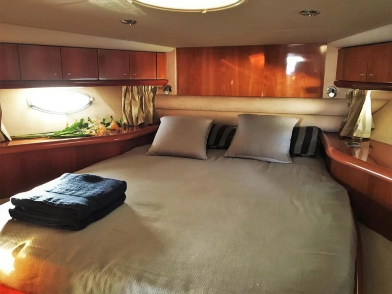 Pronajmout Jachta se skipperem či ne Sunseeker v Mahon