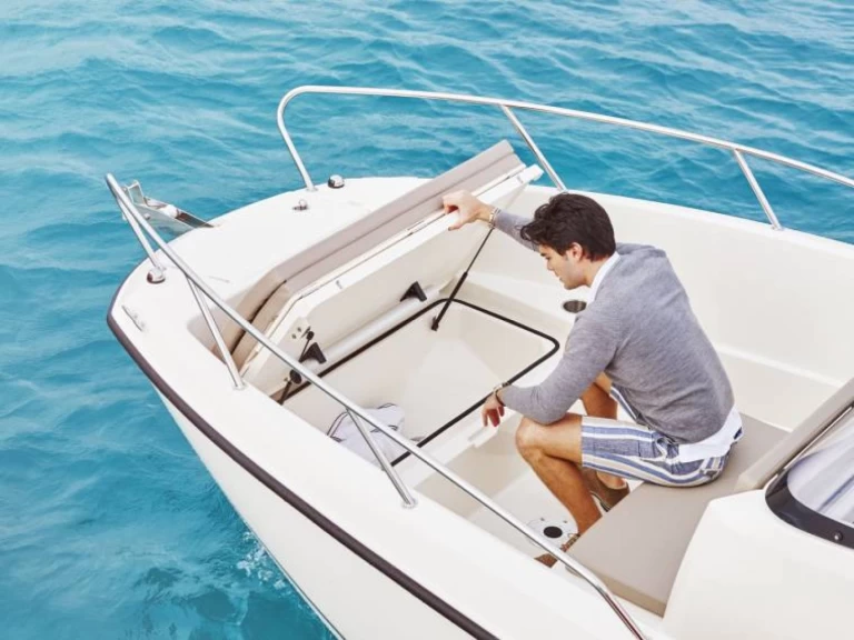 Pronájem lodi Mahon lákavé ceny Quicksilver 675 Activ Open