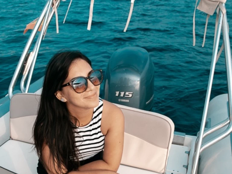 Pronájem Polotuhá loď v Roses -Lomac Lomac 600 IN