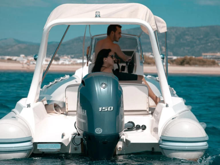 Pronájem lodi Roses lákavé ceny Lomac 710 IN