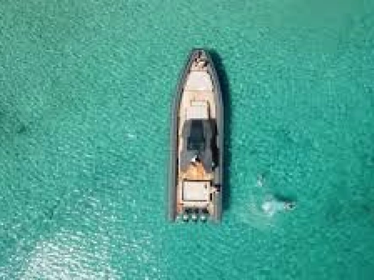 Pronajmout si Sea Water PHANTOM 500 v Mahon