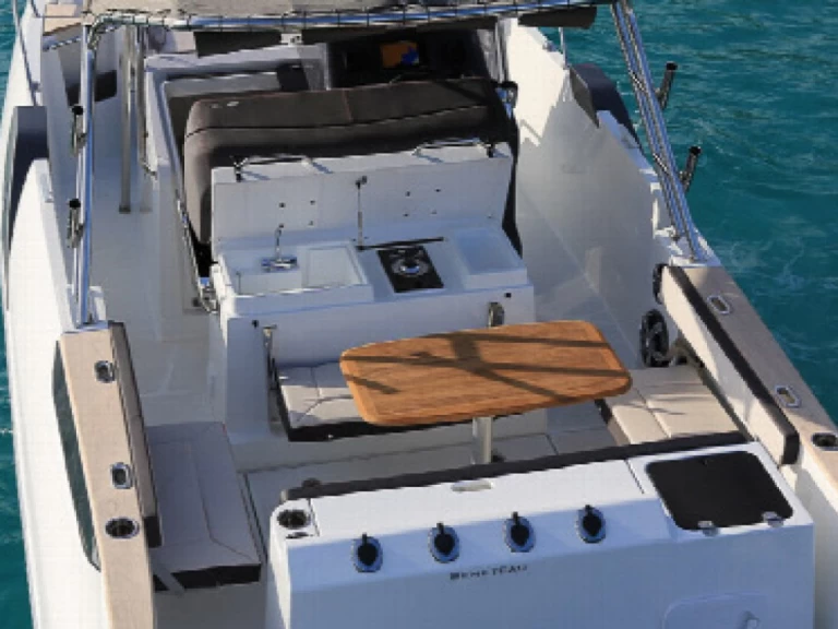 Pronájem Motorová loď v Lorient -Bénéteau Flyer 8.8 SPACEdeck