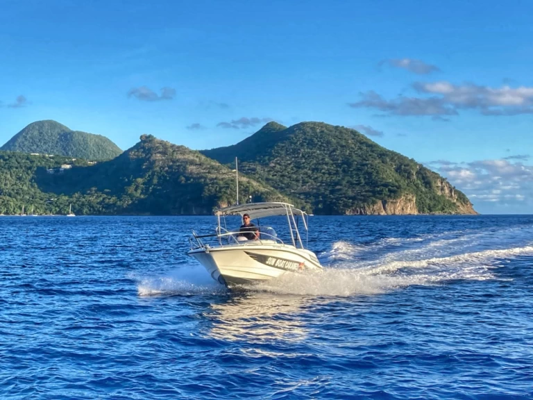 Pronájem lodi Les Trois-Îlets lákavé ceny marion 7,3