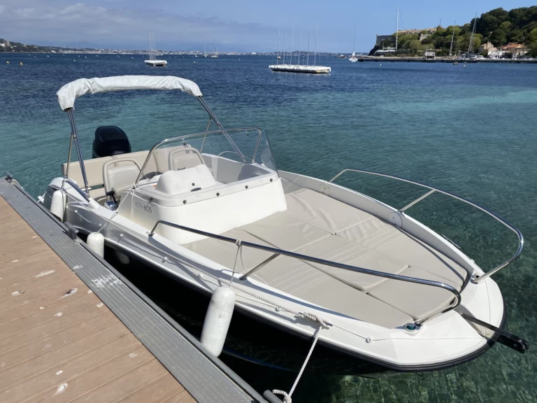 Pronájem lodi Quicksilver Activ 605 Sundeck v Port Camille Rayon na Samboatu