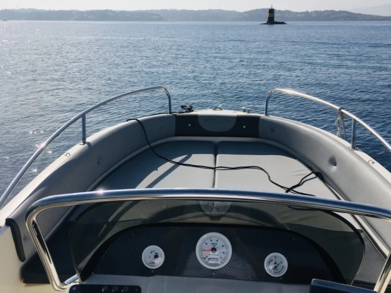 Pronájem Motorová loď Eolo s licencí