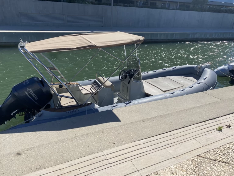 Pronájem jachty v Fréjus -Capelli Tempest 650 na Samboatu