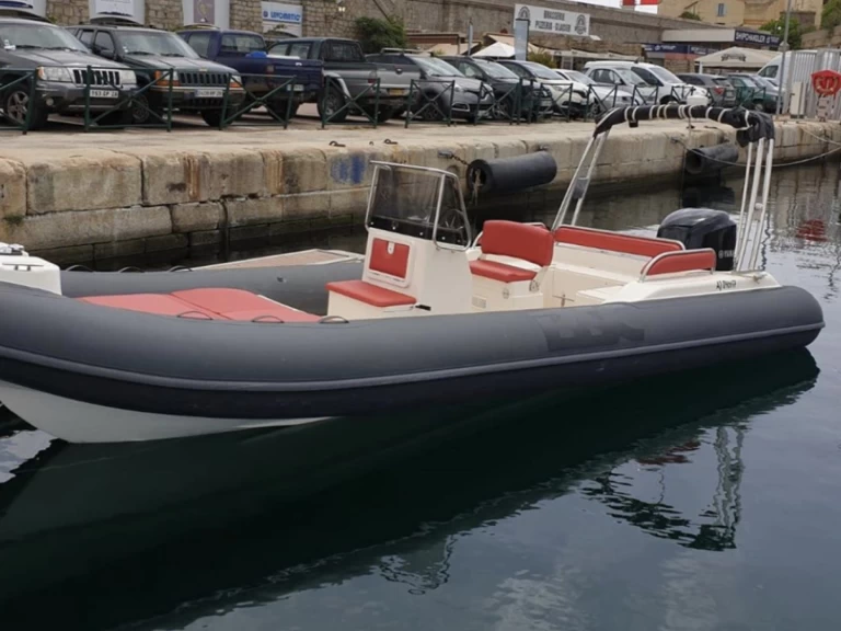 Pronájem Polotuhá loď Bsc s licencí