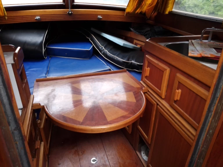 Motorová loď k pronájmu v Vertou za nejlepší cenu