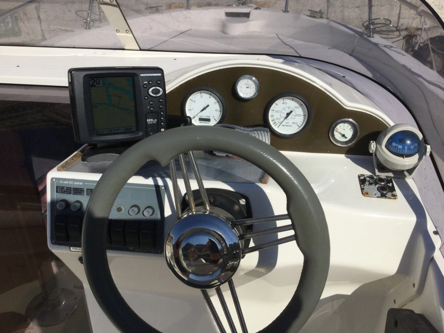 Pacific Craft Pacific Craft 650 WA jednotlivci a charterové společnosti v Sète