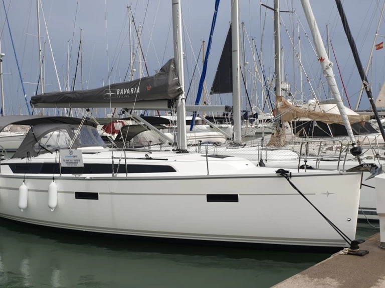 Pronájem Plachetnice v Getxo -Bavaria Cruiser 37