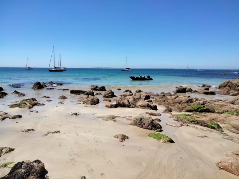 Bombard 550 explorer jednotlivci a charterové společnosti v Vannes