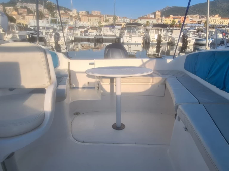 Pronajmout Motorová loď se skipperem či ne Saver v Ajaccio