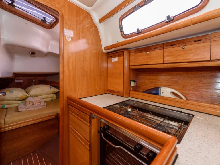 Bavaria Cruiser 37 jednotlivci a charterové společnosti v Trogir