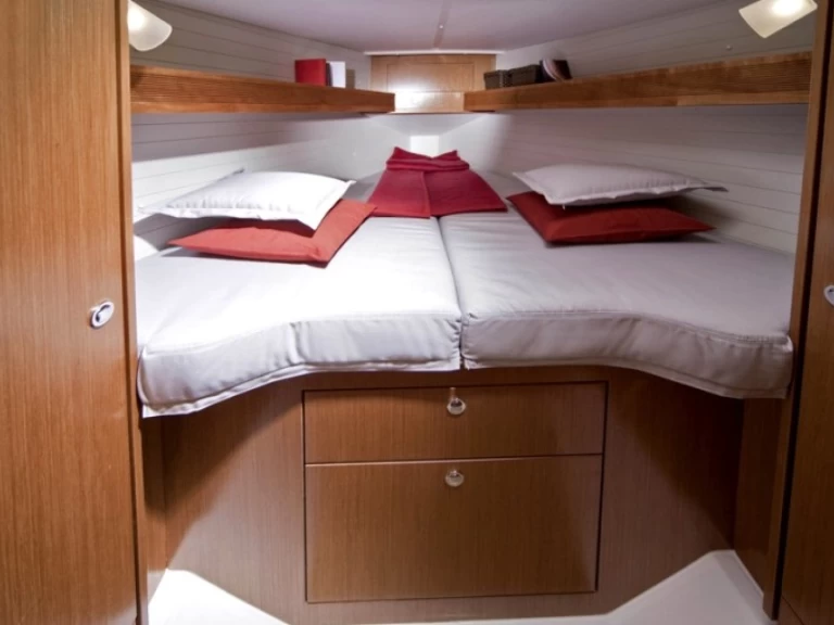 Pronájem jachty v Trogir -Bavaria Cruiser 32 na Samboatu