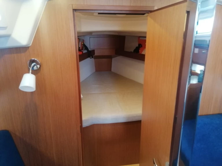 Pronájem lodi Bavaria Cruiser 34 v Pula na Samboatu