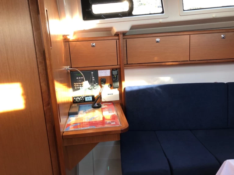 Pronájem lodi Pula lákavé ceny Cruiser 34