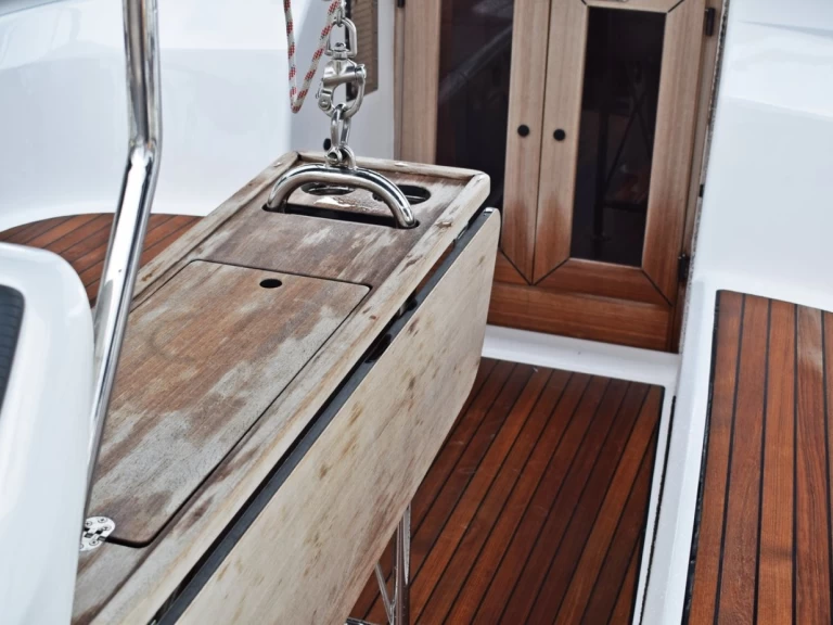 Pronajmout Plachetnice se skipperem či ne Bavaria v Kaštela