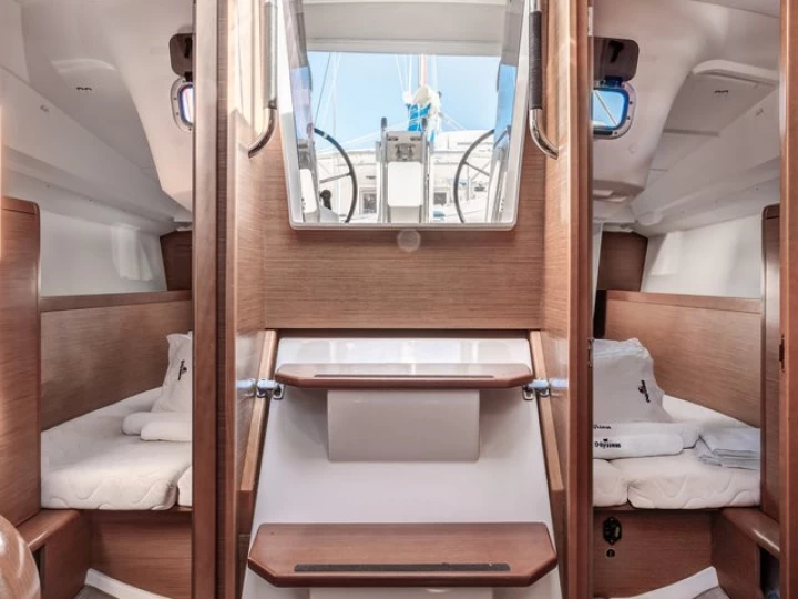 Pronájem lodi Jeanneau Sun Odyssey 349 v Paleros na Samboatu