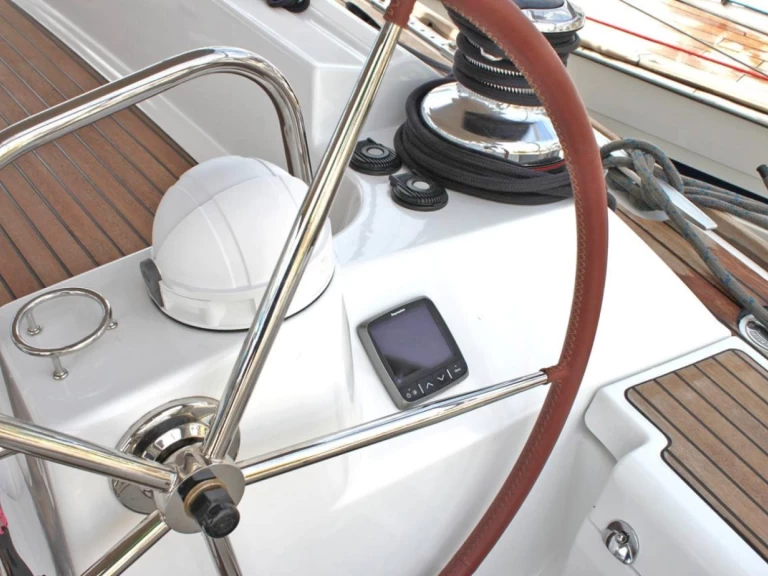 Plachetnice k pronájmu v Lavrio za nejlepší cenu