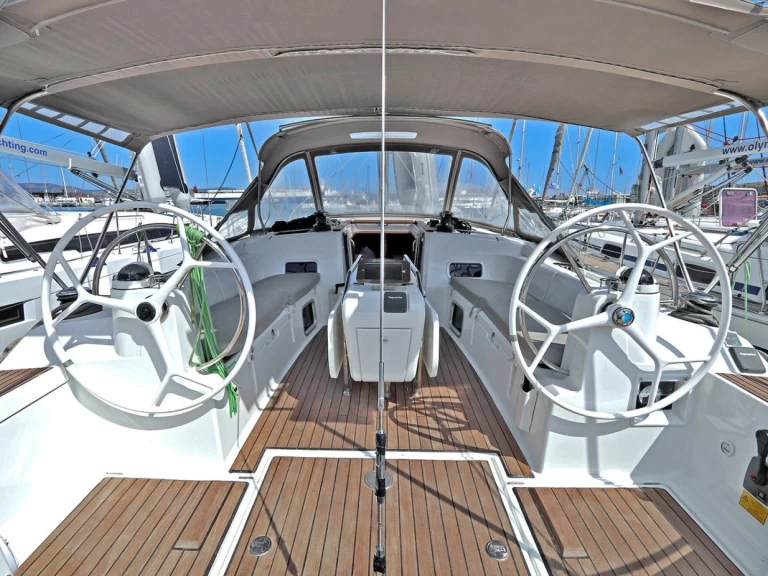 Pronájem Plachetnice Jeanneau s licencí