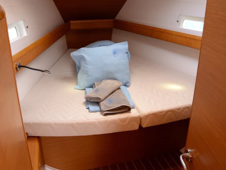 Jeanneau Sun Odyssey 419 jednotlivci a charterové společnosti v Göcek 