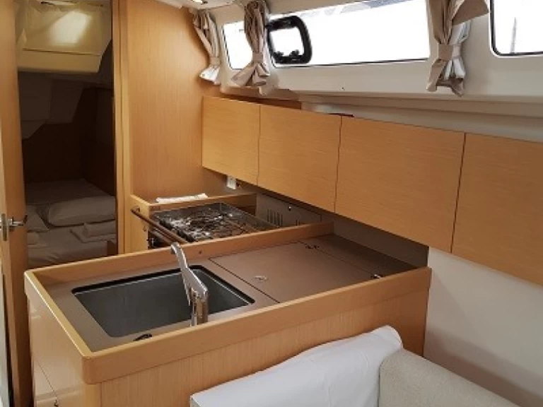 Pronájem Plachetnice v Trogir -Bénéteau Oceanis 35.1