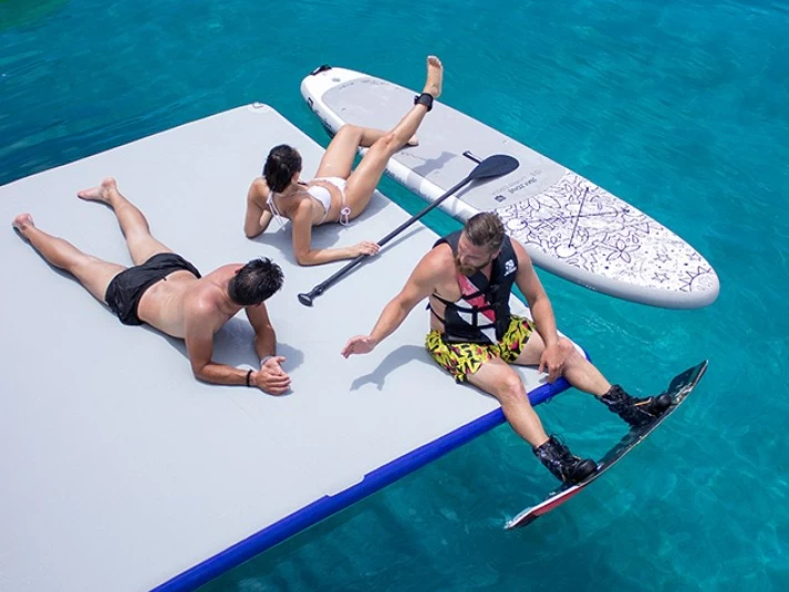 Katamarán k pronájmu v Alimos za nejlepší cenu