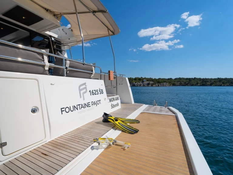 Motorová loď k pronájmu v Šibenik  za nejlepší cenu