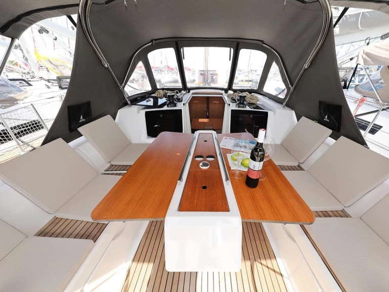 Pronajmout Plachetnice se skipperem či ne Dufour v Biograd Na Moru