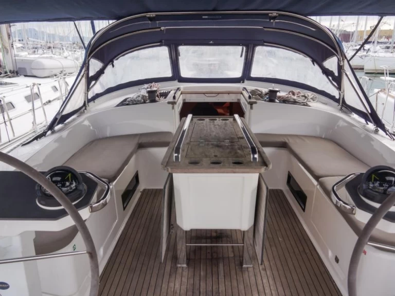 Pronájem Plachetnice Bavaria s licencí