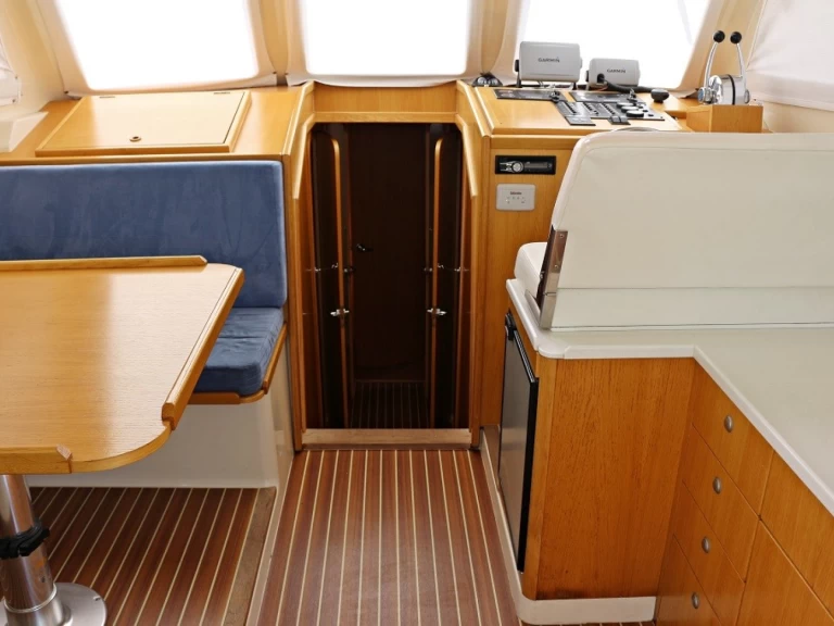 Pronájem lodi Sas Vektor Adria 1002 Vektor v Sukošan na Samboatu