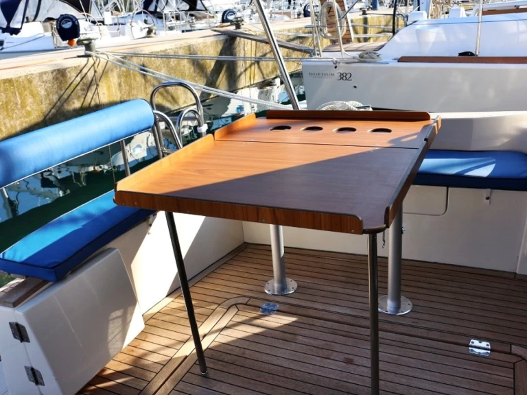 Pronájem jachty v Sukošan -Sas Vektor Vektor 950 na Samboatu