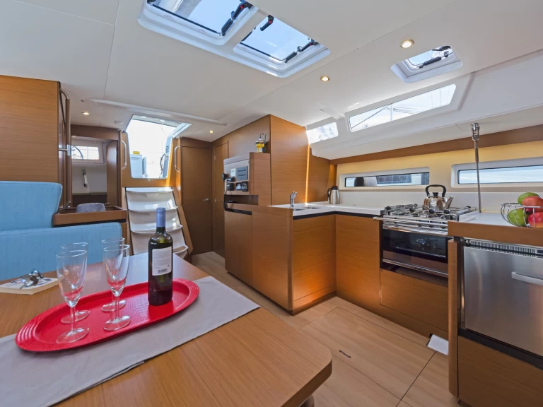 Pronájem lodi Jeanneau Sun Odyssey 490 v Rhodos na Samboatu