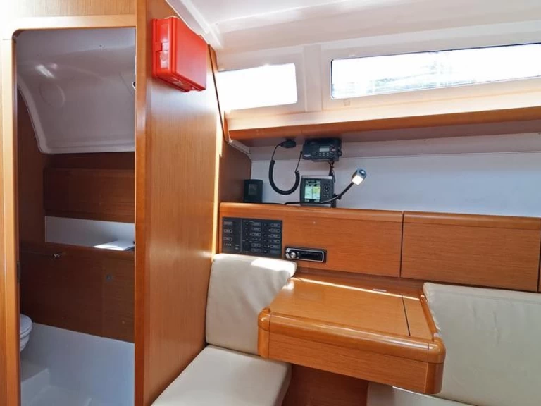 Pronájem lodi Split lákavé ceny Sun Odyssey 33i
